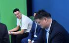 姚明F1賽場無簽名，外籍人士不握手，獨自回酒店。