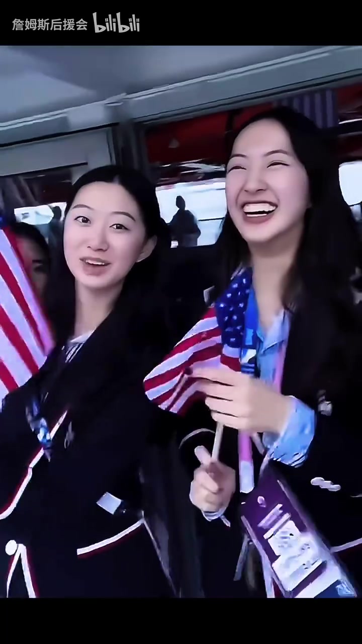 笑容收不住了！巴黎奧運會名場面：我們用庫里的手機拍了合照！
