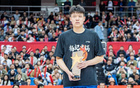 17+6高值全場(chǎng)，楊瀚森勝過余嘉豪，NBA舞臺(tái)待他展現(xiàn)。