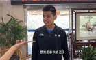 申花賽前領(lǐng)唱國(guó)歌的新疆少年，歷經(jīng)長(zhǎng)路。