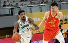 CBA季后賽，廣廈勝青島晉級四強，胡金秋、楊瀚森表現(xiàn)亮眼。