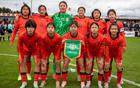 中國(guó)女足慘敗，連丟五球，球迷失望。