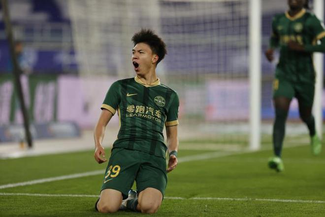 潘偉力：王鈺棟能力尚需提升，五大聯(lián)賽需頂尖實力。